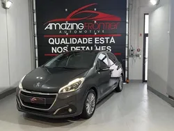 Cinzento Usado 2017 Peugeot 208 Citadino | € 7.990 (Preço justo)