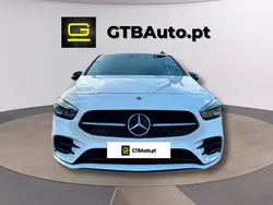Branco Usado 2021 Mercedes B250 AMG line Monovolume | € 28.999