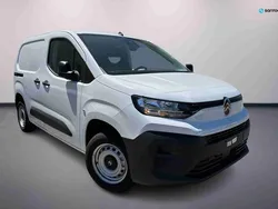 Branco Novo 2024 Citroën Berlingo Monovolume | € 25.000