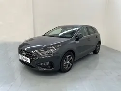 Cinzento Usado 2023 Hyundai i30 Style | € 21.850 (Preço elevado)