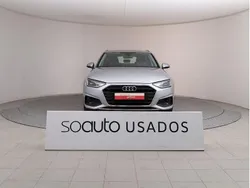 Cinzento claro metalizado Usado 2021 Audi A4 Advanced Carrinha | € 25.990 (Preço justo)