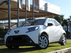 Branco Usado 2023 Toyota Aygo Limited Citadino | € 16.900 (Preço justo)