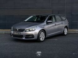 Cinzento prata metalizado Usado 2019 Peugeot 308 Allure Carrinha | € 10.990 (Preço justo)