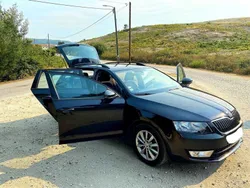 Usado 2014 Skoda Octavia Carrinha | € 7.500 (Bom preço)
