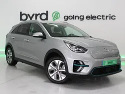 Cinza Usado 2022 Kia e-Niro SUV | € 19.900 (Bom preço)