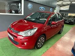 Vermelho Usado 2016 Citroën C3 Comfort Sedan | € 6.500
