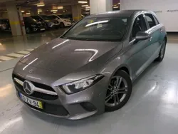 Cinza Usado 2020 Mercedes A160 Style Sedan | € 23.800 (Preço justo)