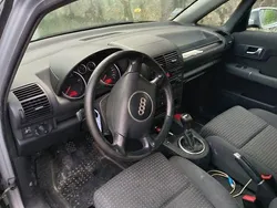 Usado 2003 Audi A2 Citadino | € 1.700