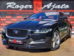 Preto (metalizado) Usado 2016 Jaguar XE R-Sport Sedan | € 22.900 (Caro)