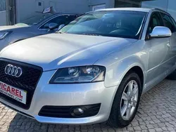 Cinzento Usado 2010 Audi A3 Citadino | € 6.500 (Bom preço)