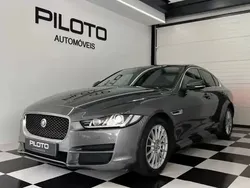 Cinzento Usado 2015 Jaguar XE Prestige Sedan | € 15.990 (Preço justo)