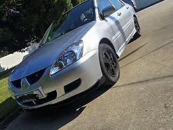 Usado 2004 Mitsubishi Lancer Sedan | € 2.500