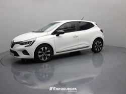 Branco Usado 2023 Renault Clio V Evolution Sedan | € 17.890 (Preço justo)