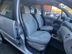 Cinzento Usado 2002 Citroën C3 Citadino | € 3.900 (Preço justo)