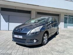 Cinza Usado 2009 Peugeot 5008 Monovolume | € 5.000 (Super Preço)