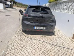 Novo 2024 Peugeot e-208 Citadino | € 19.500
