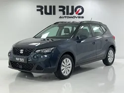 Cinzento Usado 2023 Seat Arona SUV | € 15.990 (Bom preço)