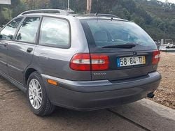 Usado 2002 Volvo V40 Sedan | € 2.450