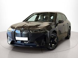 Usado 2023 BMW iX Sport Line SUV | € 74.946 (Preço justo)