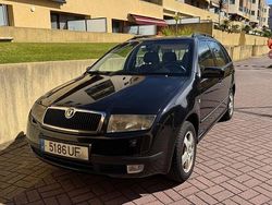 Usado 2002 Skoda Fabia Carrinha | € 2.500