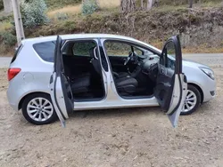 Cinza Usado 2015 Opel Meriva Monovolume | € 8.950 (Preço justo)