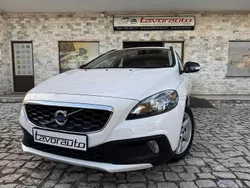 Branco Usado 2014 Volvo V40 CC Momentum Carrinha | € 13.500 (Preço justo)