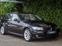 Preto Usado 2012 BMW 320 Luxury Line Carrinha | € 12.900 (Preço justo)