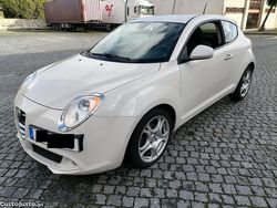 Branco Usado 2011 Alfa Romeo MiTo Citadino | € 6.890 (Preço justo)