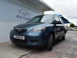 Verde Usado 2003 Mazda 2 | € 2.650