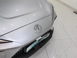 Cinza Usado 2023 MG MG4 EV Citadino | € 21.980 (Preço elevado)