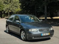 Cinza Usado 2001 Audi A3 Ambiente Citadino | € 5.500 (Bom preço)