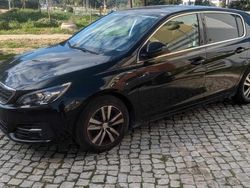 Preto Usado 2019 Peugeot 308 Citadino | € 14.500 (Preço justo)