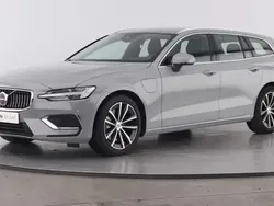 Cinzento Usado 2024 Volvo V60 Carrinha | € 43.000 (Bom preço)