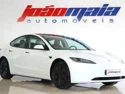 Branco Usado 2023 Tesla Model 3 Sedan | € 44.500