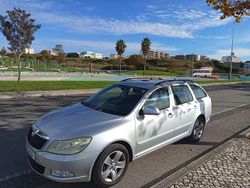 Usado 2010 Skoda Octavia Sedan | € 3.250 (Super Preço)
