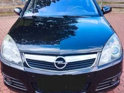 Usado 2006 Opel Vectra Cosmo Sedan | € 5.500