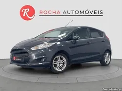 Cinza Usado 2015 Ford Fiesta Titanium Citadino | € 9.979 (Preço elevado)