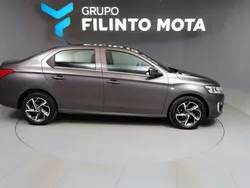 Cinza Usado 2018 Citroën C-Elysee I PureTech Sedan | € 9.990 (Preço justo)