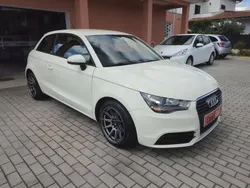 Branco Usado 2012 Audi A1 Attraction Citadino | € 10.750 (Preço justo)