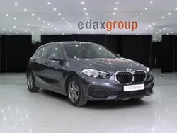 Cinza Usado 2020 BMW 116 Comfort Edition Citadino | € 19.990 (Bom preço)