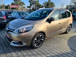 Castanho Usado 2015 Renault Scénic III Bose Edition Monovolume | € 13.990 (Preço elevado)