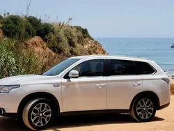 Branco Usado 2015 Mitsubishi Outlander SUV | € 14.750