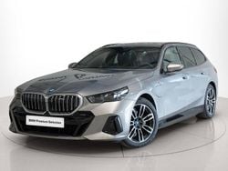 Usado 2024 BMW 530e Comfort Edition Carrinha | € 64.000