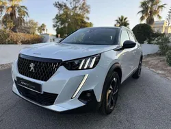 Branco pérola Usado 2021 Peugeot 2008 GT SUV | € 19.699 (Preço justo)