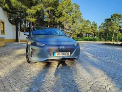 Cinzento Usado 2016 Hyundai Ioniq Sedan | € 11.000