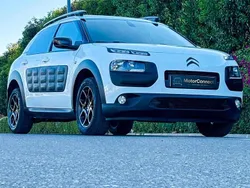 Branco Usado 2018 Citroën C4 Cactus PureTech Citadino | € 9.900 (Bom preço)