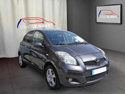 Cinzento Usado 2010 Toyota Yaris Citadino | € 7.950 (Preço elevado)