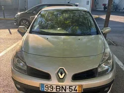 Usado 2006 Renault Clio III Sedan | € 4.500