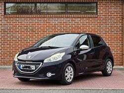 Usado 2015 Peugeot 208 Style Citadino | € 7.990 (Preço justo)