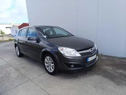 Usado 2009 Opel Astra Cosmo Sedan | € 5.750 (Caro)